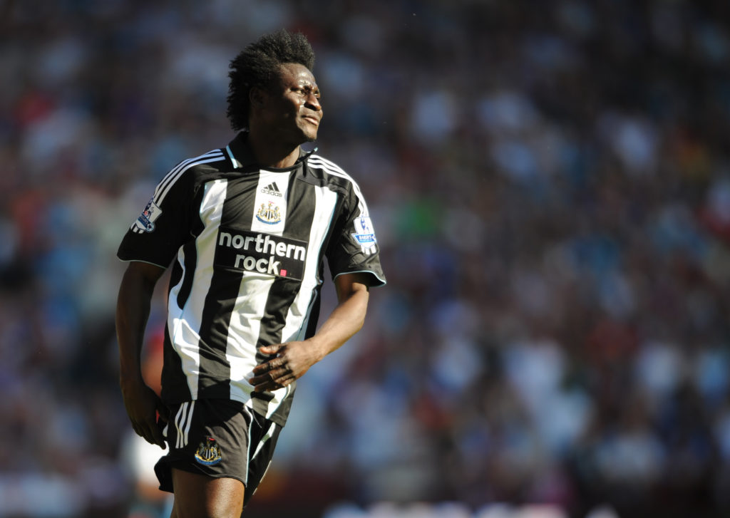 Soccer - Premier League - Aston Villa vs. Newcastle United