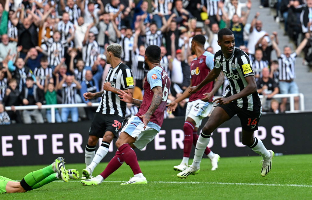 Newcastle United v Aston Villa - Premier League