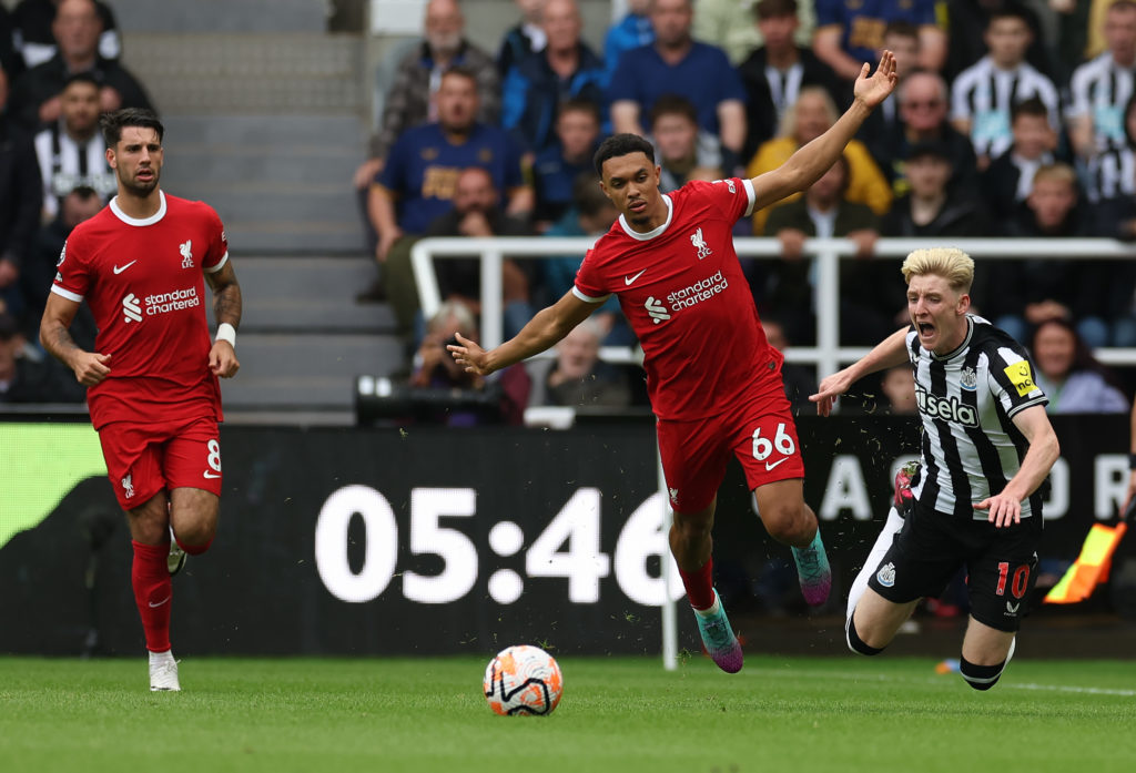 Newcastle United v Liverpool FC - Premier League