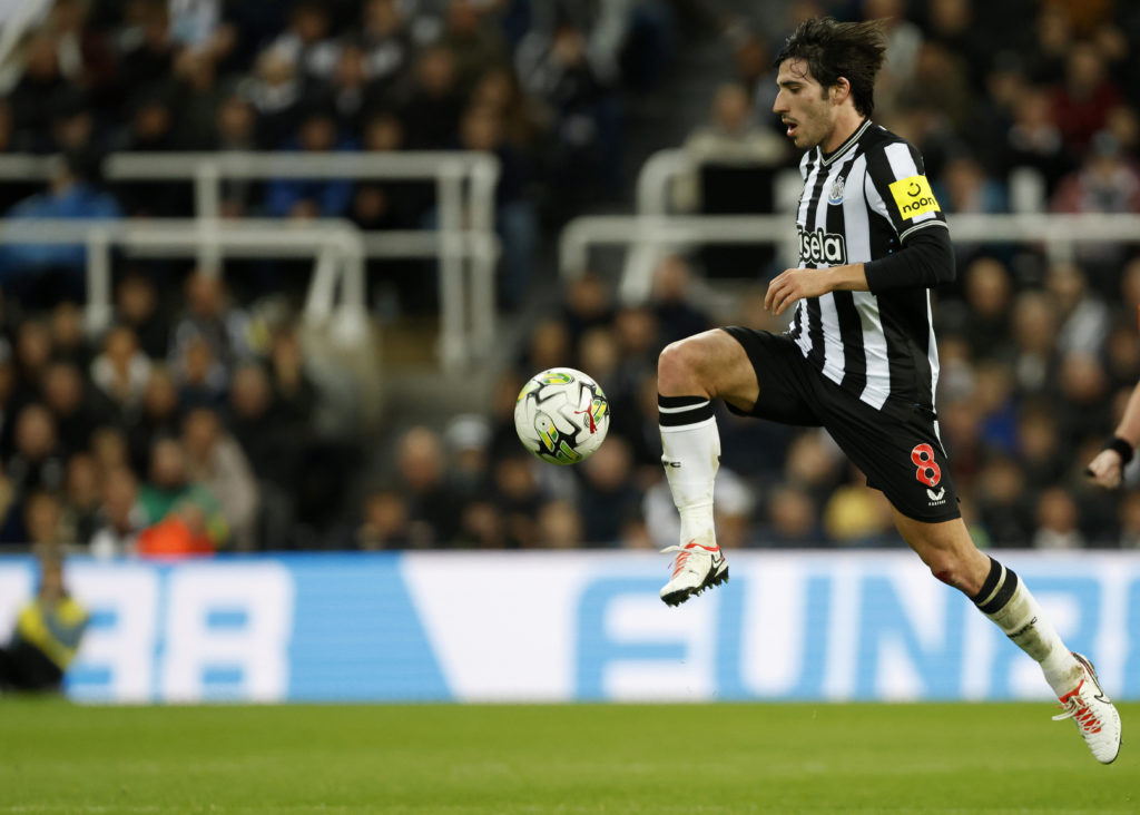 Newcastle United v Manchester City - Carabao Cup Third Round