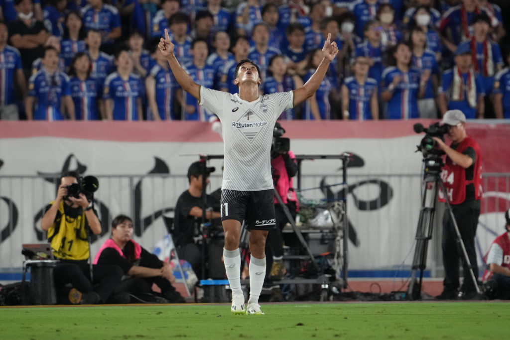 Yokohama F・Marinos v Vissel Kobe - J.LEAGUE Meiji Yasuda J1