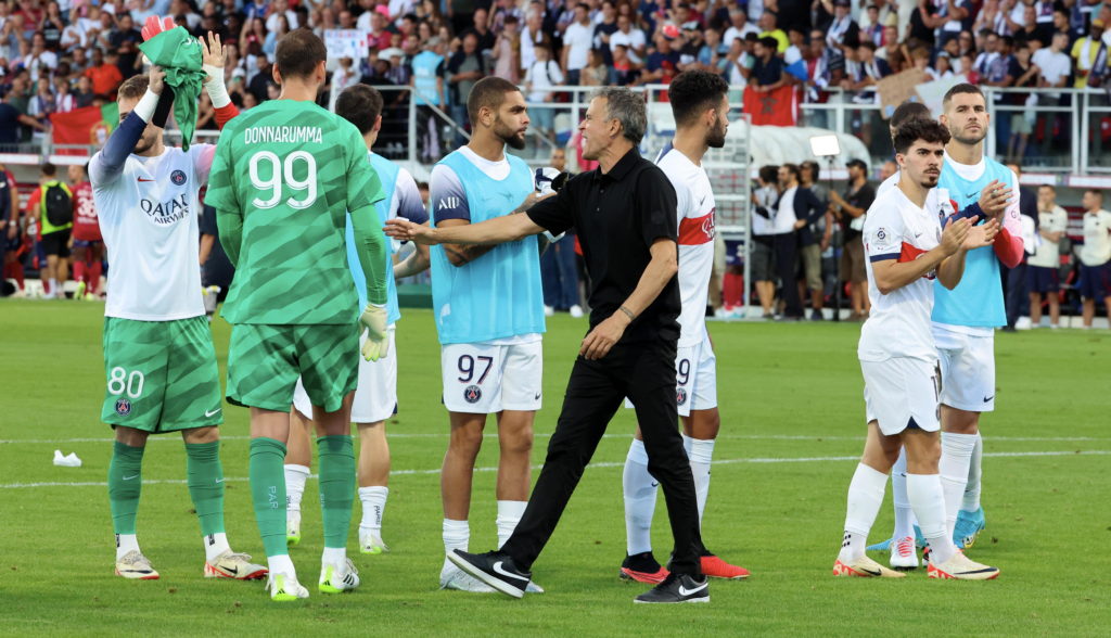Clermont Foot 63 v Paris Saint-Germain - Ligue 1 Uber Eats