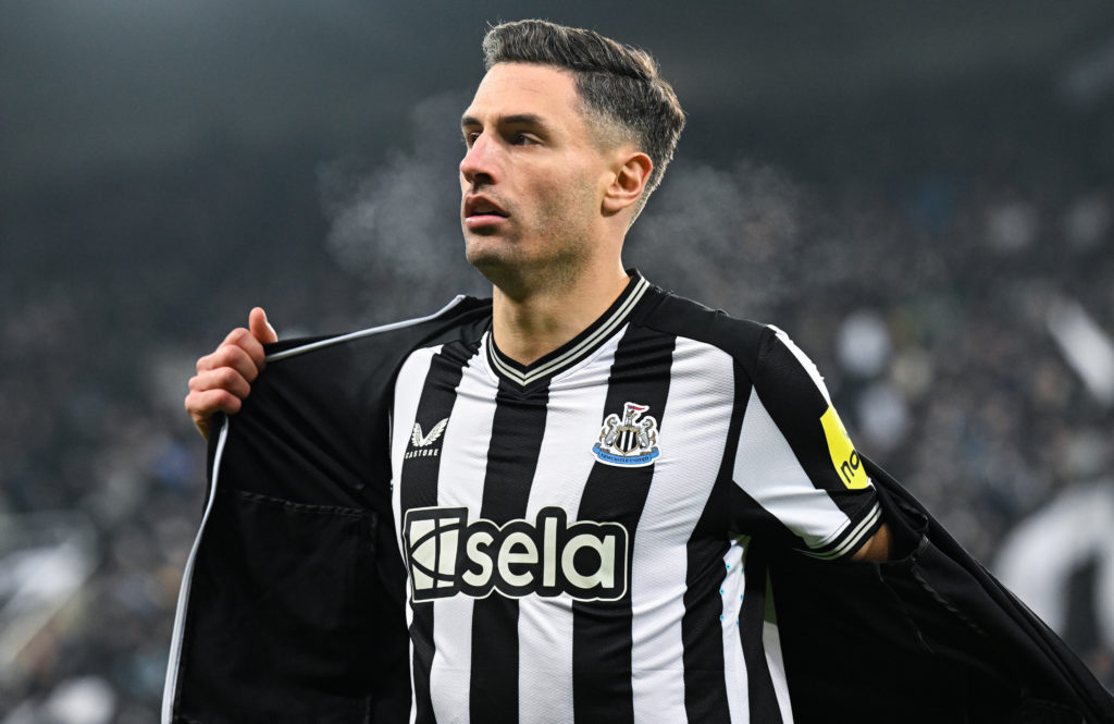 Newcastle United v Manchester United - Premier League