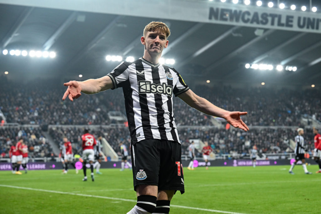 Newcastle United v Manchester United - Premier League