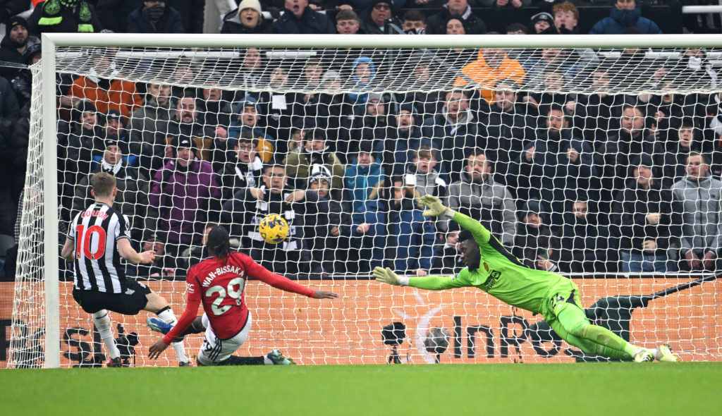 Newcastle United v Manchester United - Premier League