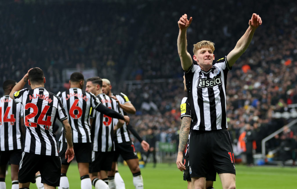 Newcastle United v Manchester United - Premier League