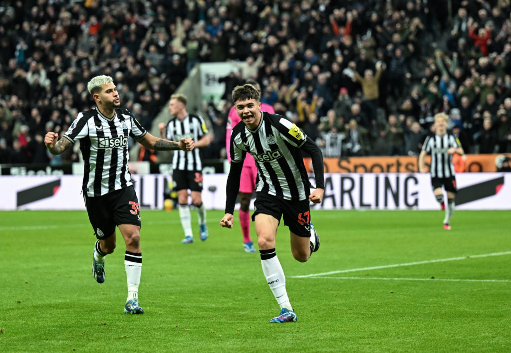 Newcastle United v Fulham FC - Premier League