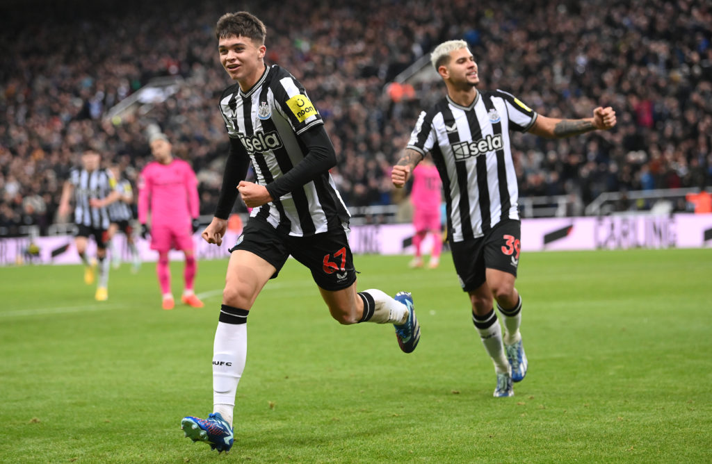 Newcastle United v Fulham FC - Premier League