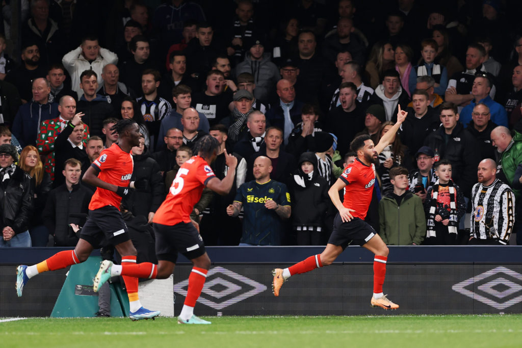 Luton Town v Newcastle United - Premier League