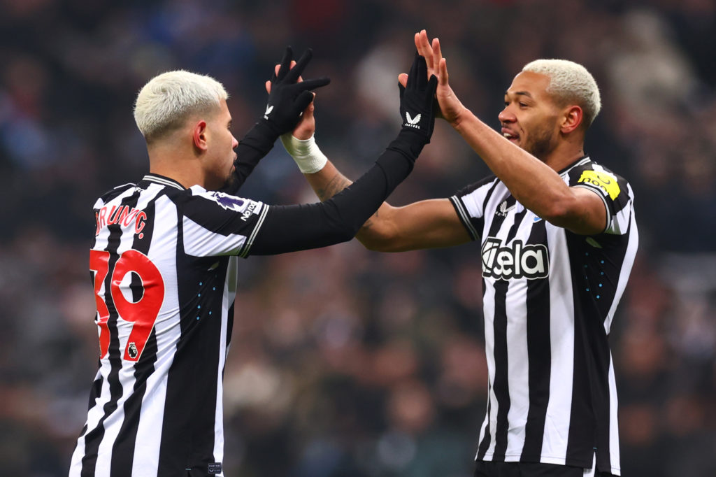 Newcastle United v Manchester United - Premier League