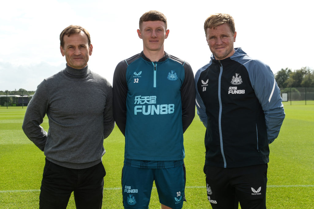 Elliot Anderson Signs New Contract With Newcastle