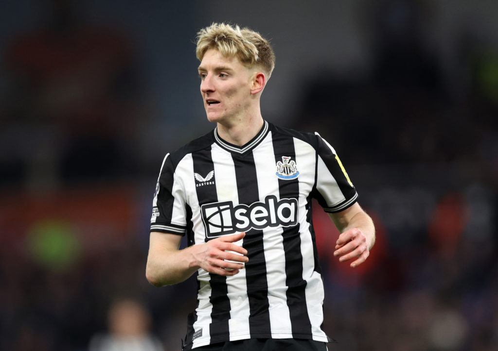 Aston Villa v Newcastle United - Premier League