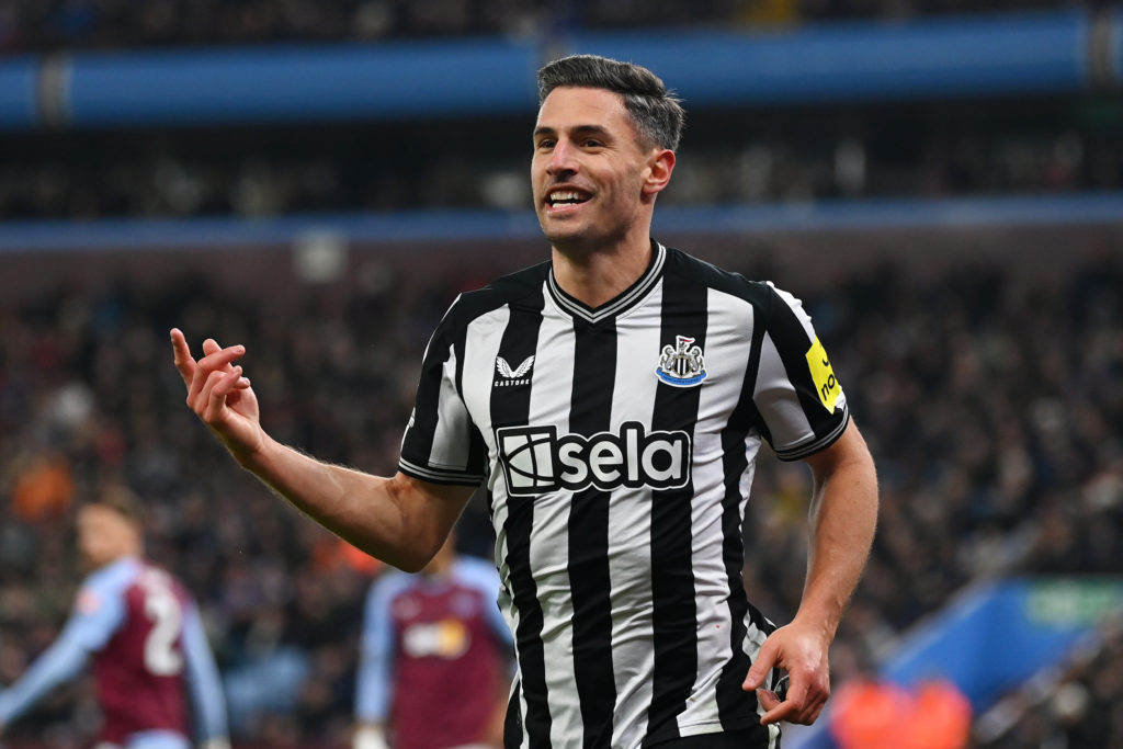 Aston Villa v Newcastle United - Premier League
