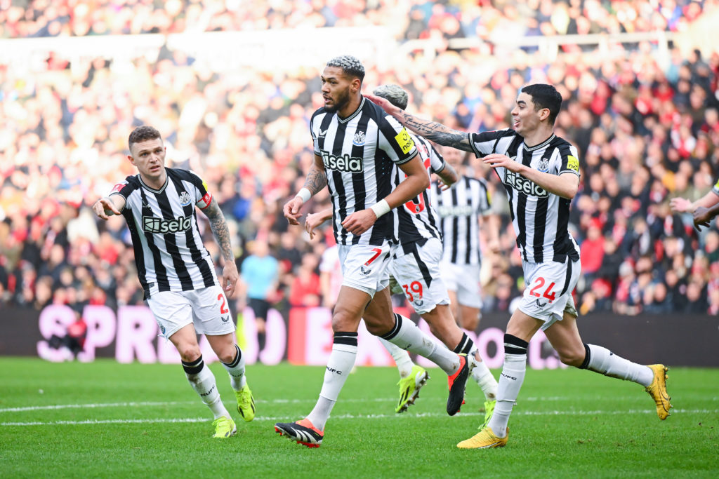 Kieran Trippier, Joelinton, Miguel Almiron and Alexander Isak of Newcastle United celebrate Sunderland scoring an own goal.
