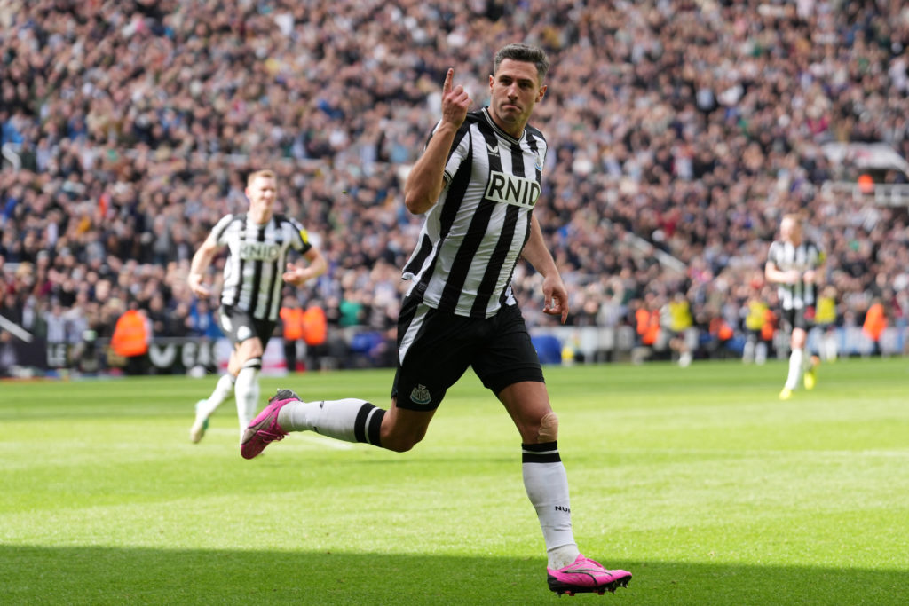 FBL-ENG-PR-NEWCASTLE-TOTTENHAM