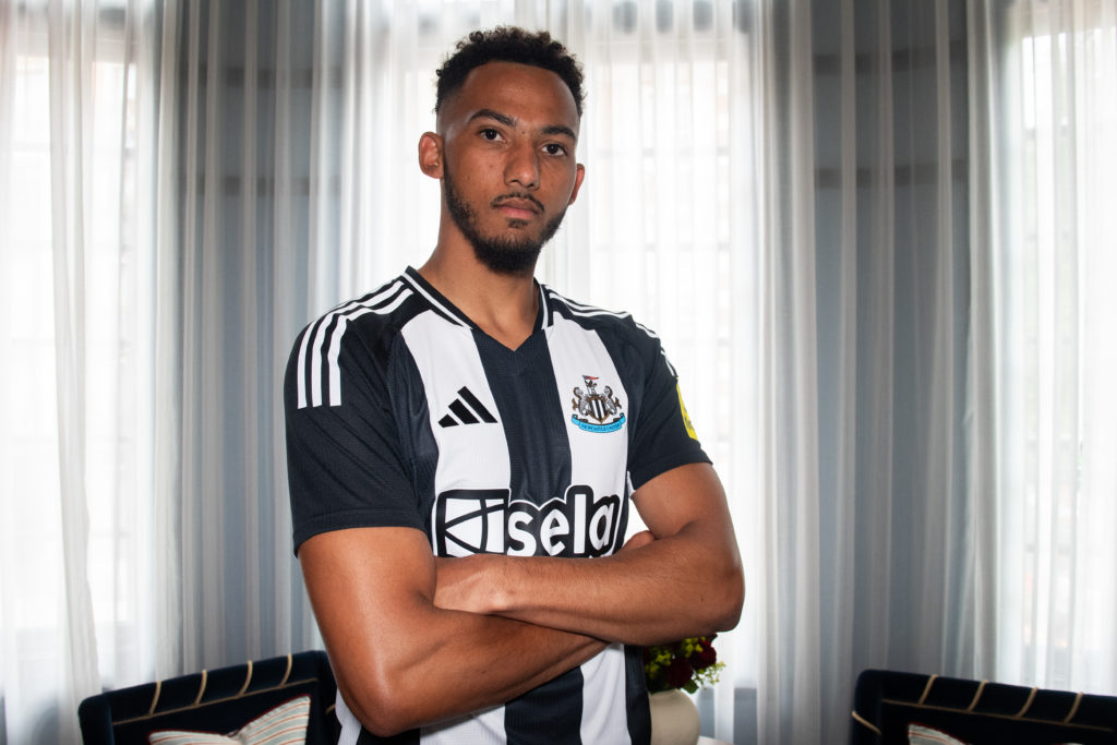 Lloyd Kelly Signs For Newcastle United