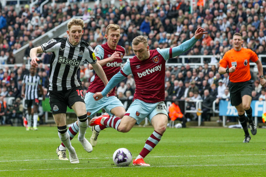 Newcastle United v West Ham United - Premier League