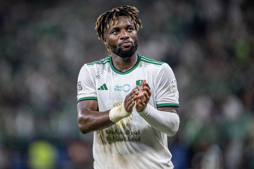 Allan Saint-Maximin applauds fans.