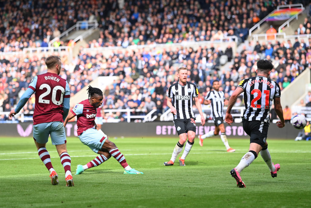 Newcastle United v West Ham United - Premier League