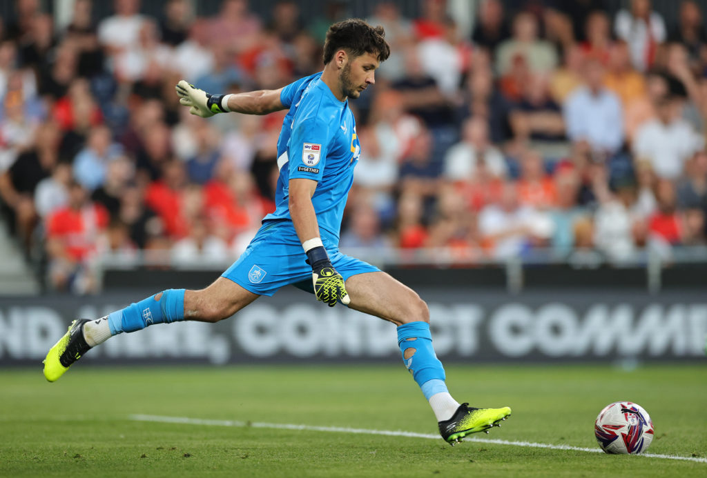 Luton Town FC v Burnley FC - Sky Bet Championship