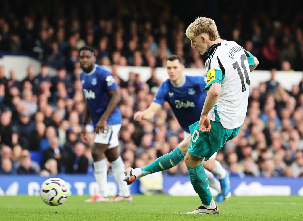 Everton FC v Newcastle United FC - Premier League