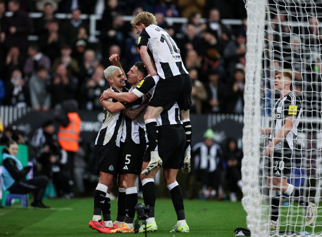 Newcastle United v Brentford - Carabao Cup Quarter Final