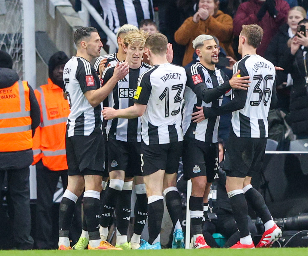 Newcastle United v Bromley - Emirates FA Cup Third Round
