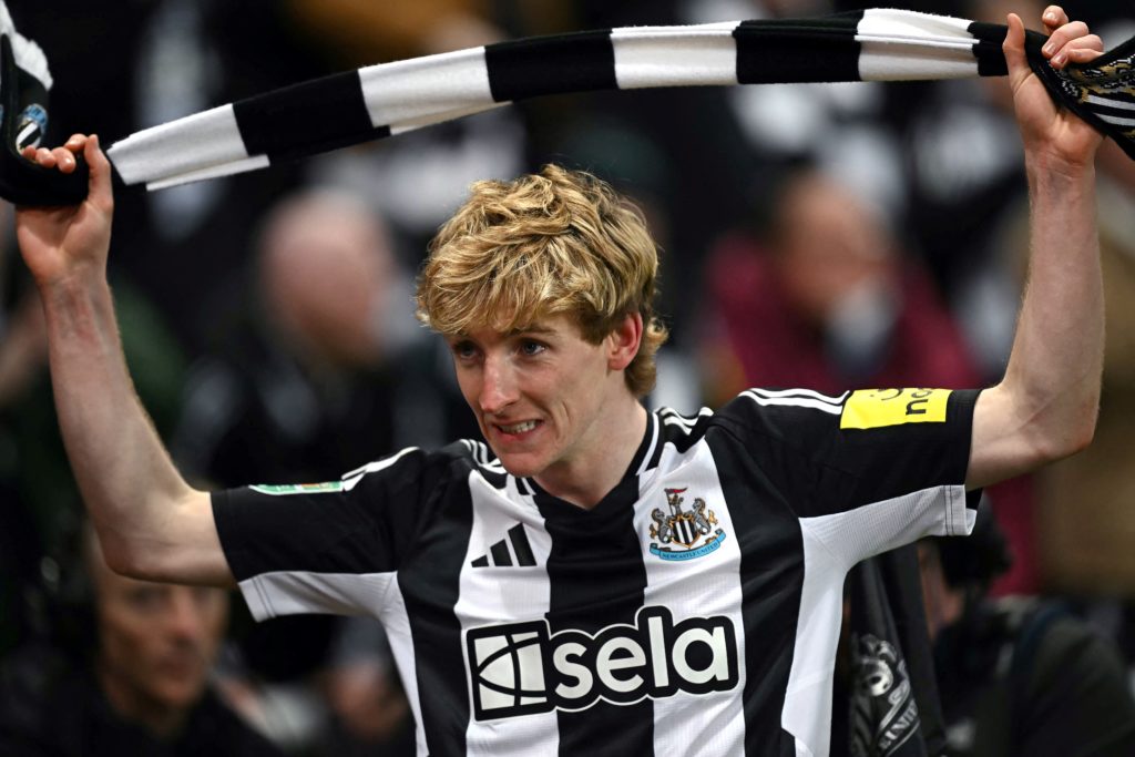 FBL-ENG-LCUP-NEWCASTLE-ARSENAL