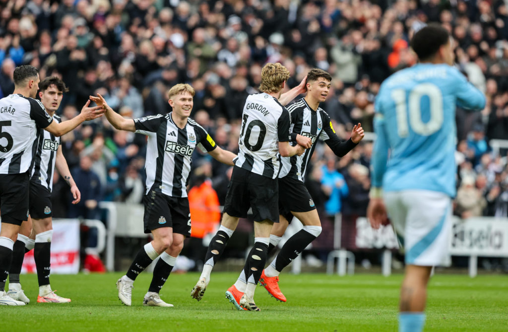 Newcastle United FC v Nottingham Forest FC - Premier League