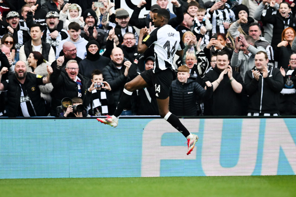 CORRECTION / FBL-ENG-FACUP-NEWCASTLE-BRIGHTON