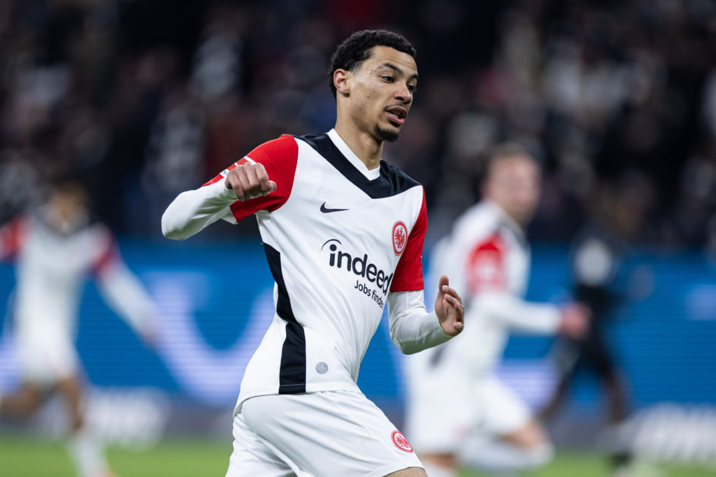 Hugo Ekitike in action during a game between Eintracht Frankfurt and Bayer Leverkusen.