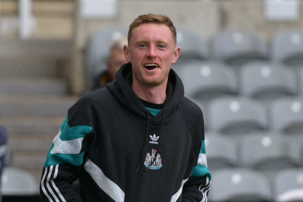 Sean Longstaff arrives at St James' Park ahead of Newcastle United vs Crystal Palace