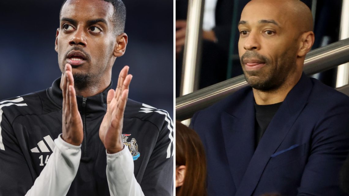 Newcastle United's Alexander Isak applauds the fans before the match the Premier League match between Leicester City FC and Newcastle United FC. Th...