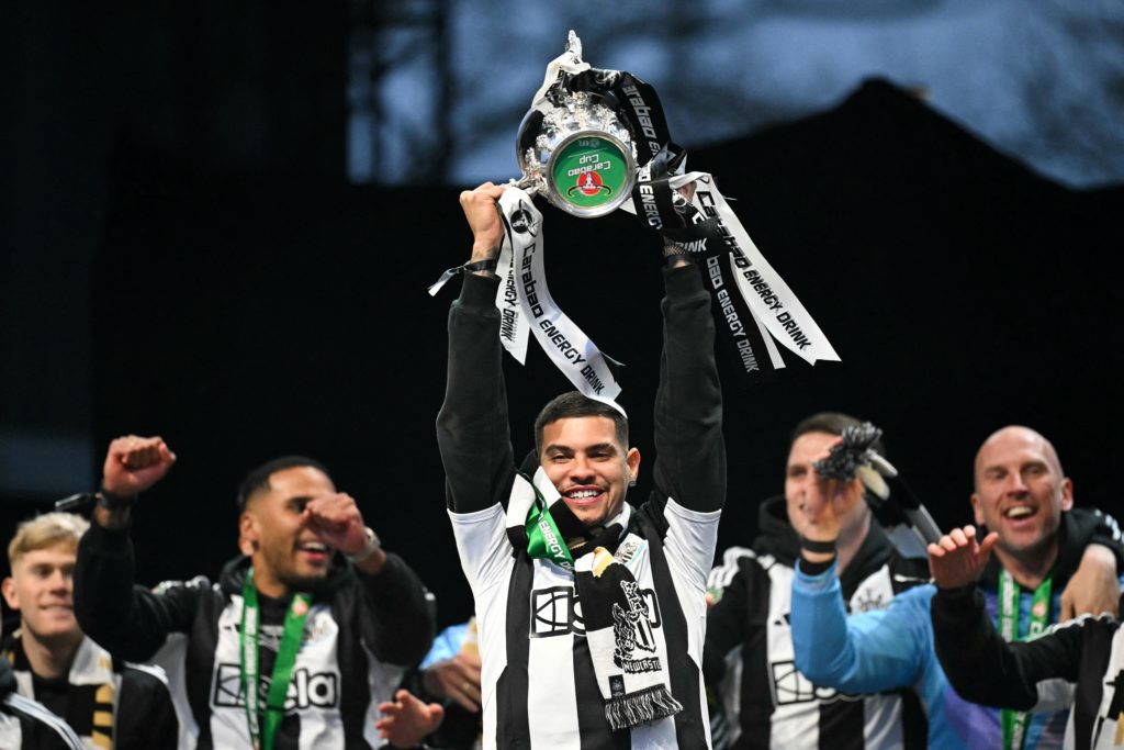 FBL-ENG-LCUP-NEWCASTLE-PARADE