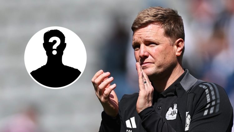 Eddie Howe claps the Newcastle United fans after his team beat Chelsea