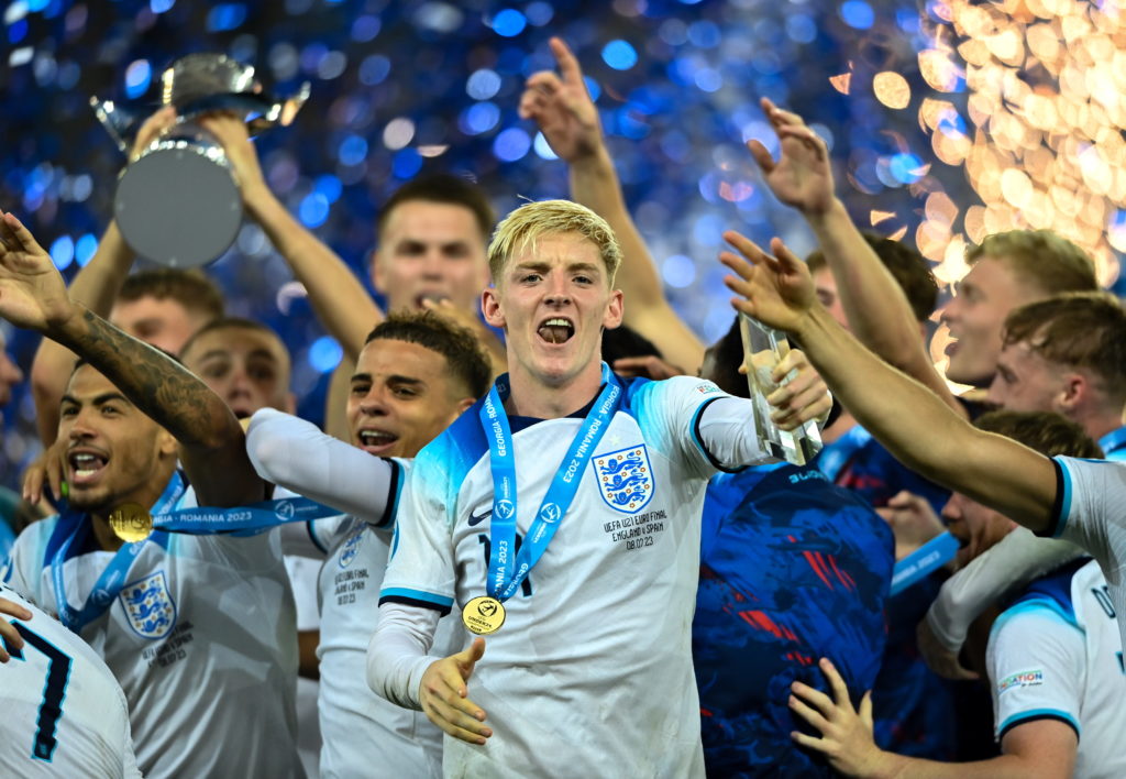 Anthony Gordon celebrates after England Under-21s win the European Championship in 2023.