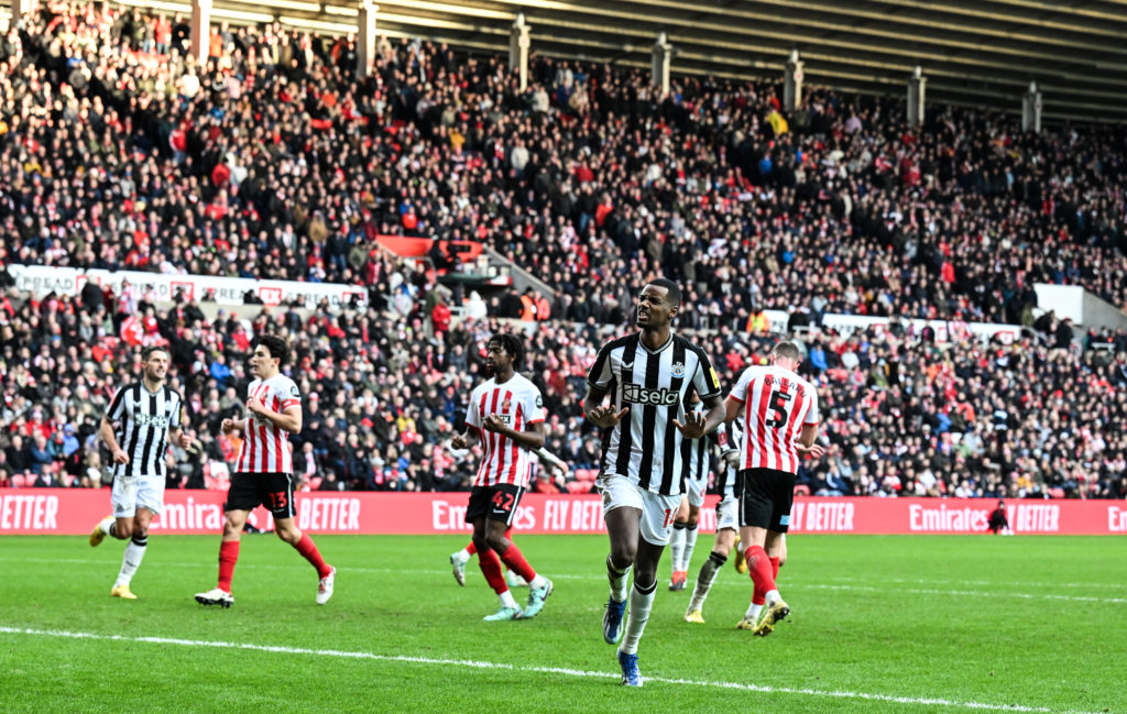 Alexander Isak celebrates scoring a penalty for Newcastle United in the FA Cup against Sunderland.