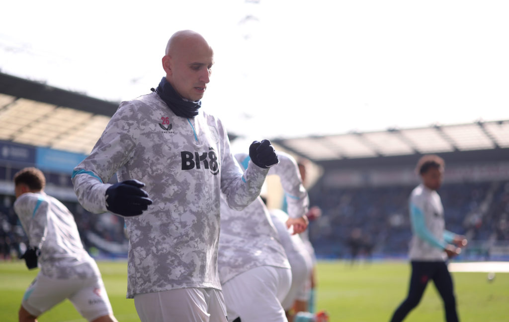 Jonjo Shelvey warms up ahead of an FA Cup game between Preston North End and Burnley.