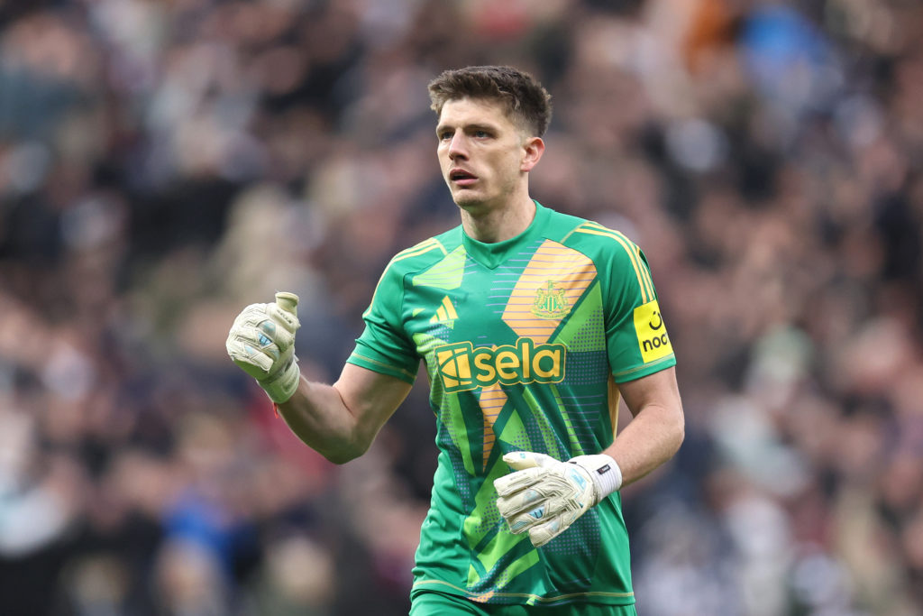 Nick Pope playing for Newcastle United against Crystal Palace in the Premier League.