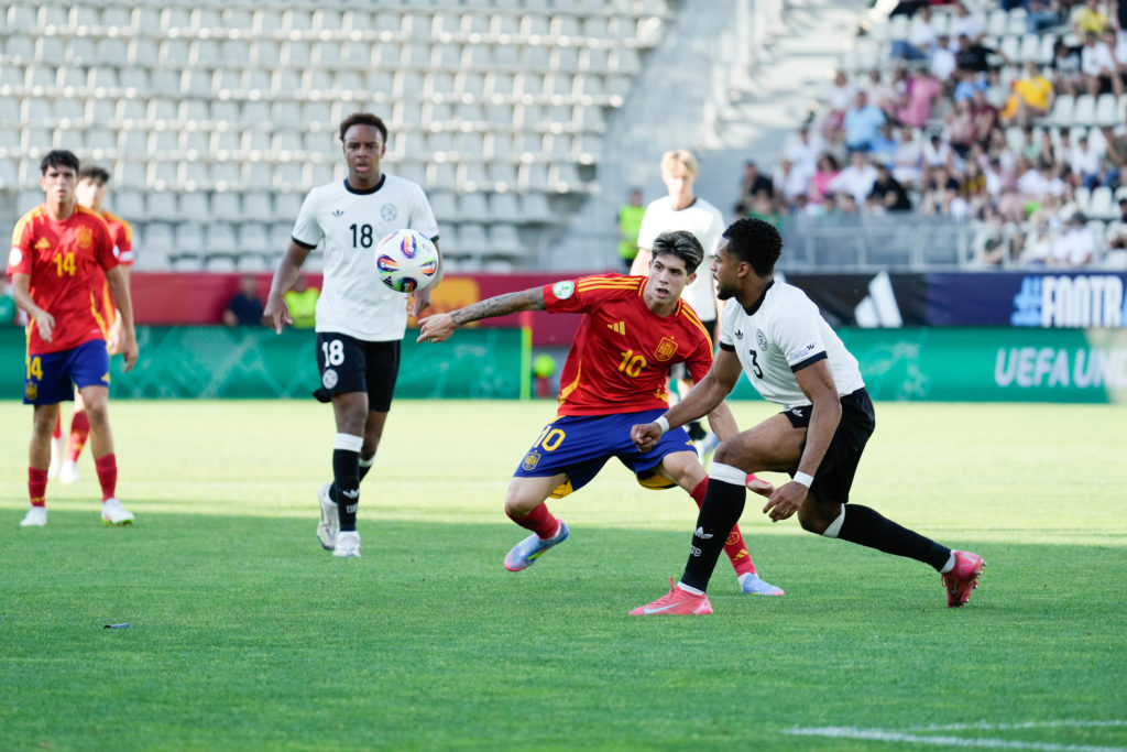 Antonio Cordero playing for Spain U19s against Germany U19s.