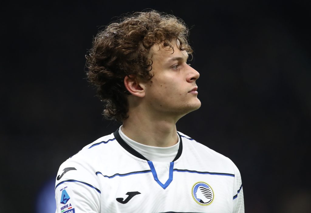 Giorgio Scalvini looks on during a Serie A game between Inter Milan and Atalanta.