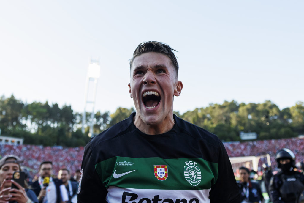 Viktor Gyokeres celebrates after Sporting CP win the Portuguese Cup.