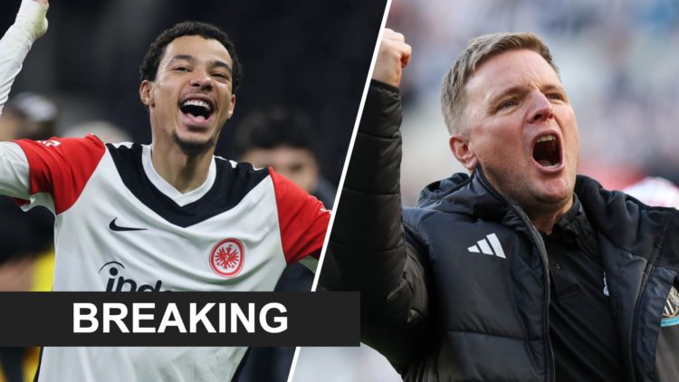 Hugo Ekitike celebrates, Newcastle United manager Eddie Howe celebrates