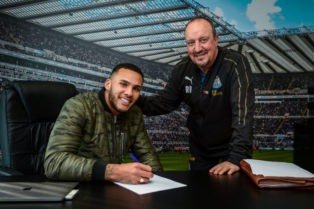 Jamaal Lascelles Signs a New Contract at Newcastle United alongside Rafa Benitez