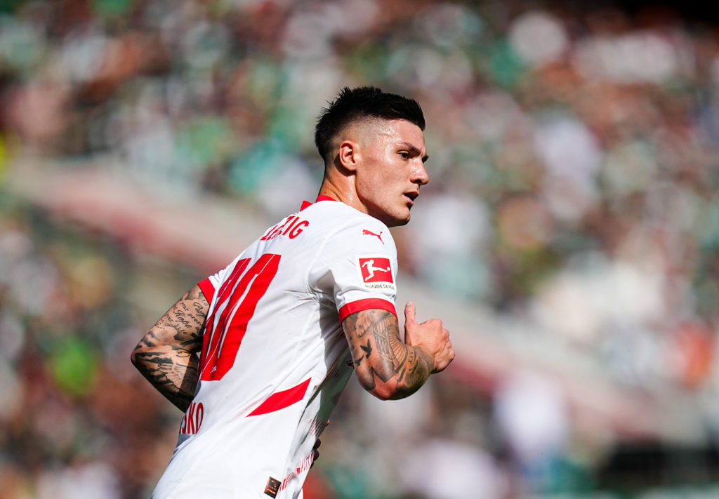 Benjamin Sesko in action for RB Leipzig against Werder Bremen in the Bundesliga.