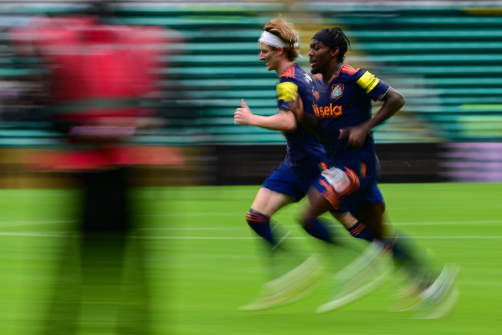Anthony Gordon and Anthony Elanga running alongside each other for Newcastle United.