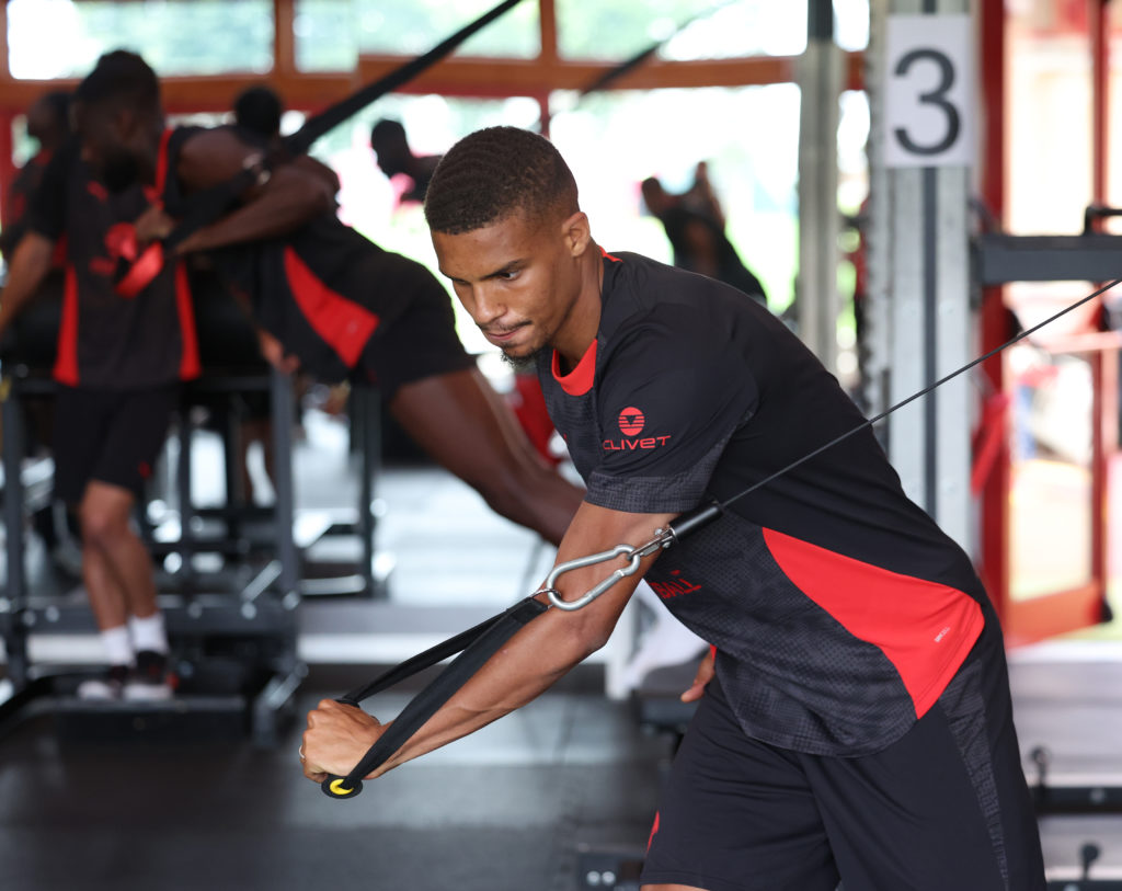 Malick Thiaw takes part in an AC Milan training session.