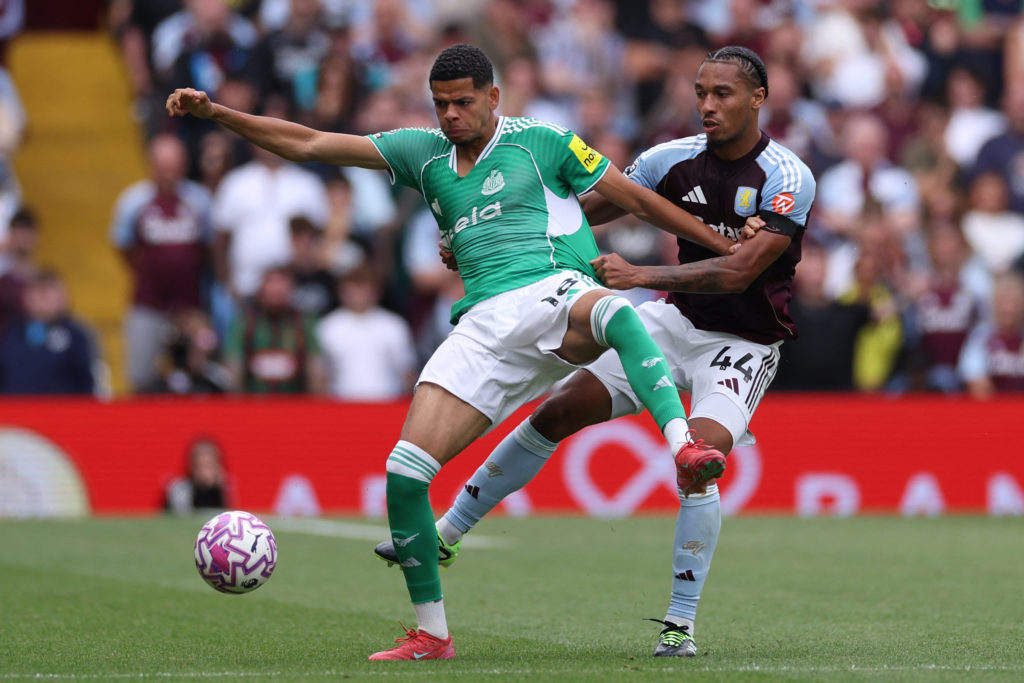 William Osula challenges for the ball during a Premier League game between Aston Villa and Newcastle United.