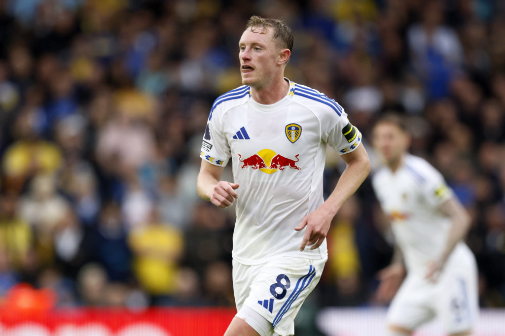 Sean Longstaff playing for Leeds against Newcastle United.