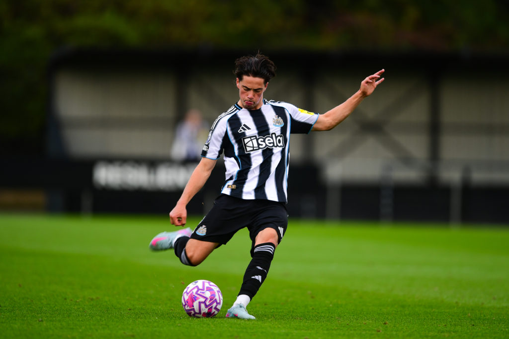 Leo Shahar of Newcastle United takes a free kick during the Premier League 2 match between Newcastle United U21 and Chelsea U21